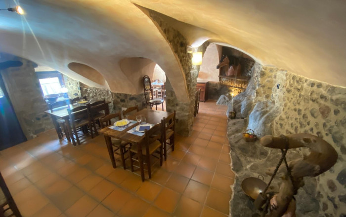 Venta - Restaurante -
Olot