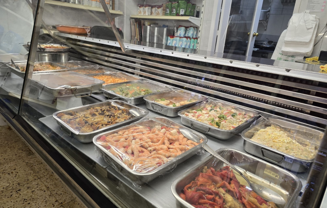 Transfert - rôtissoire -
Barcelona - Sant Martí