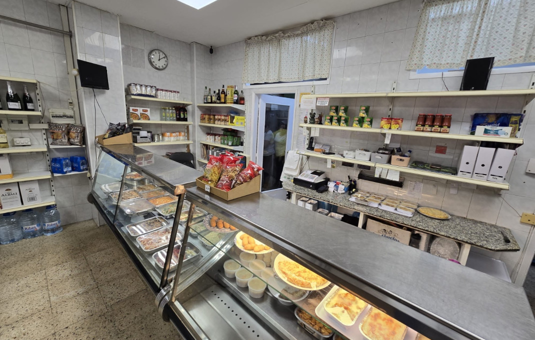 Transfert - rôtissoire -
Barcelona - Sant Martí