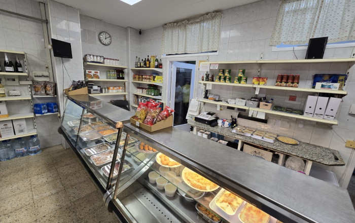 Transfert - rôtissoire -
Barcelona - Sant Martí