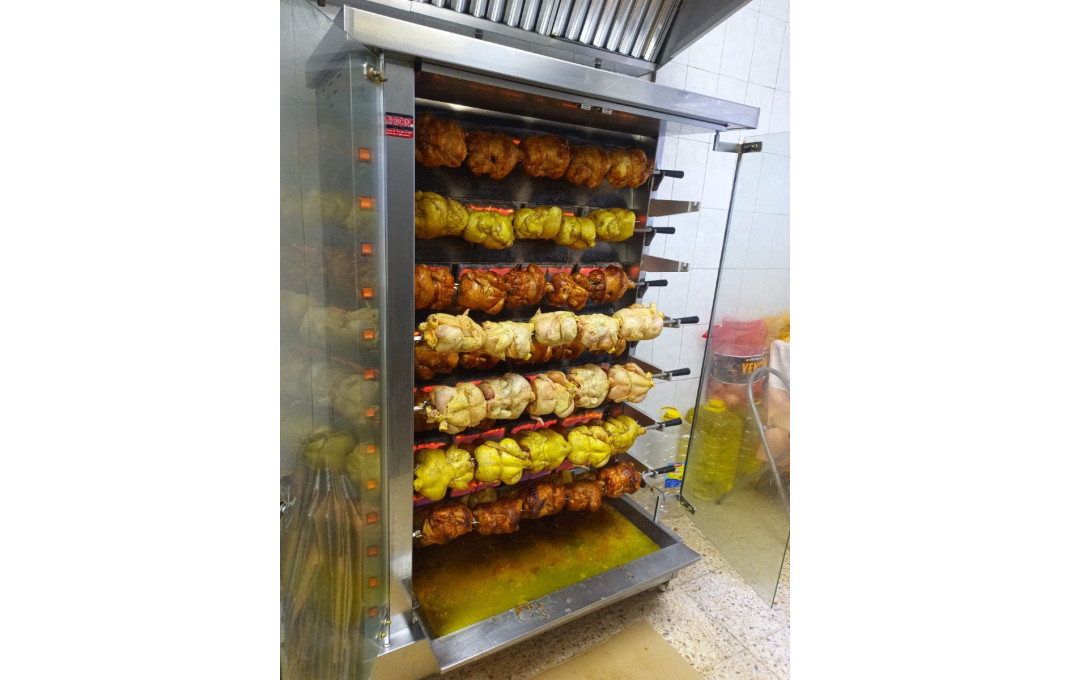 Transfert - rôtissoire -
Barcelona - Sant Martí