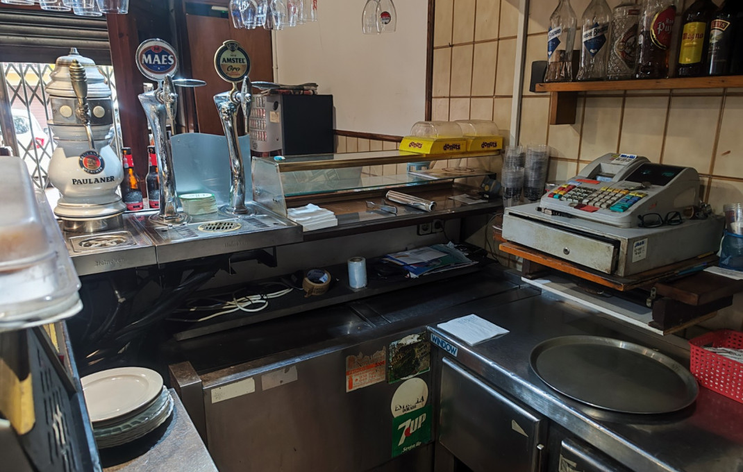 Transfert - Bar Restaurante -
Barcelona - Clot