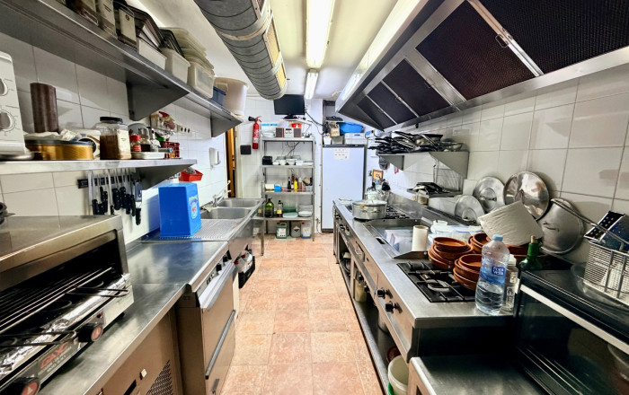 Profitable sale - Restaurant -
Barcelona - Sants