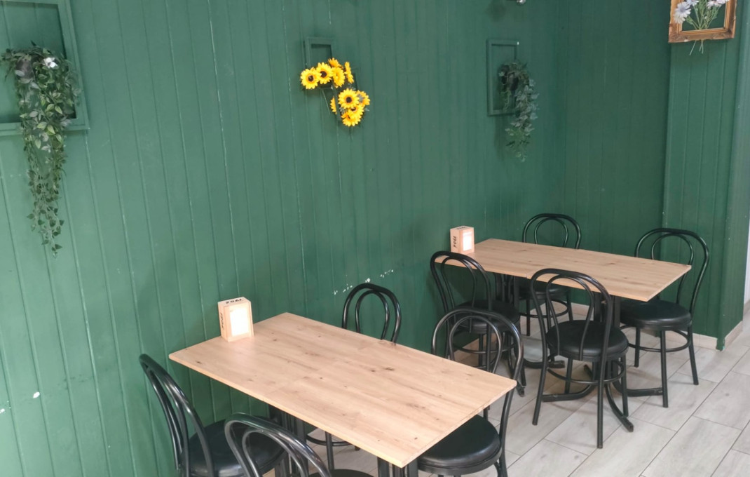 Traspaso - Restaurante -
Barcelona - Sants