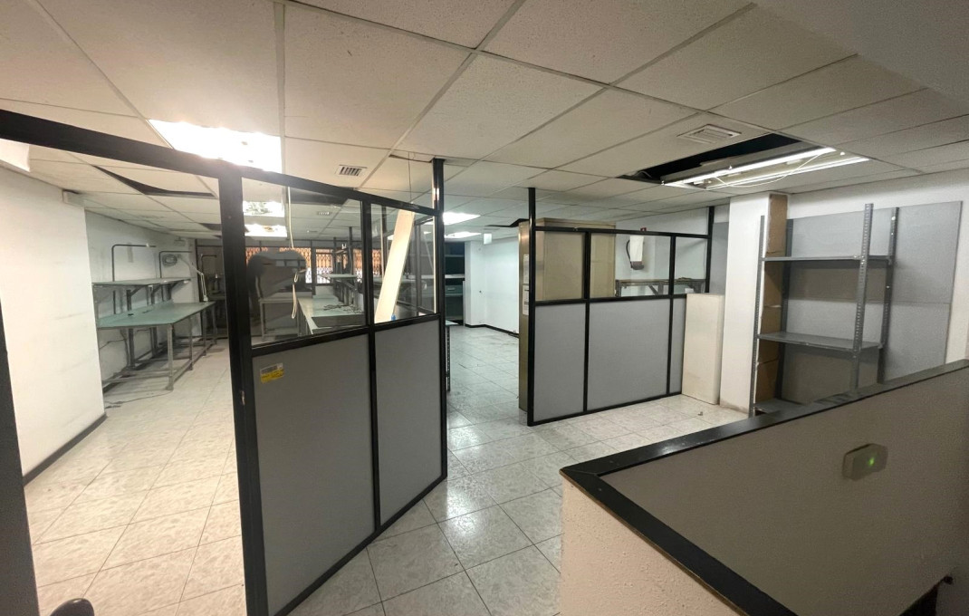 Venta - Local comercial -
Barcelona - Sant Martí