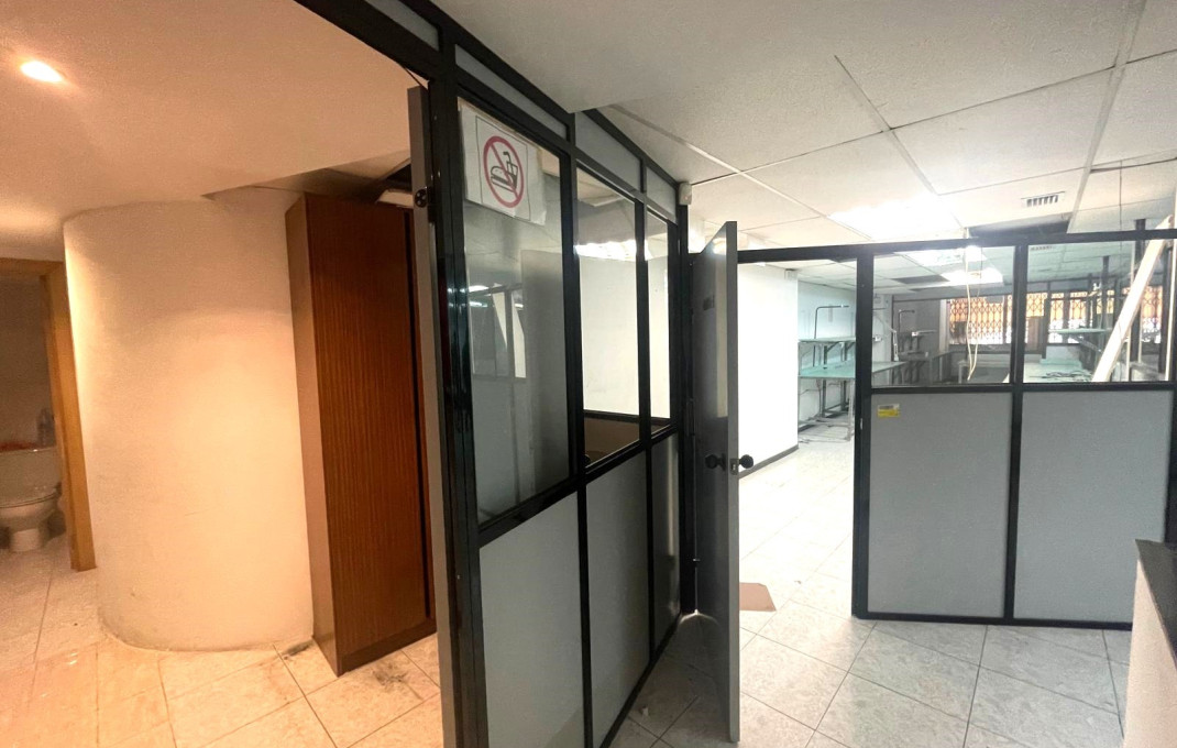 Venta - Local comercial -
Barcelona - Sant Martí