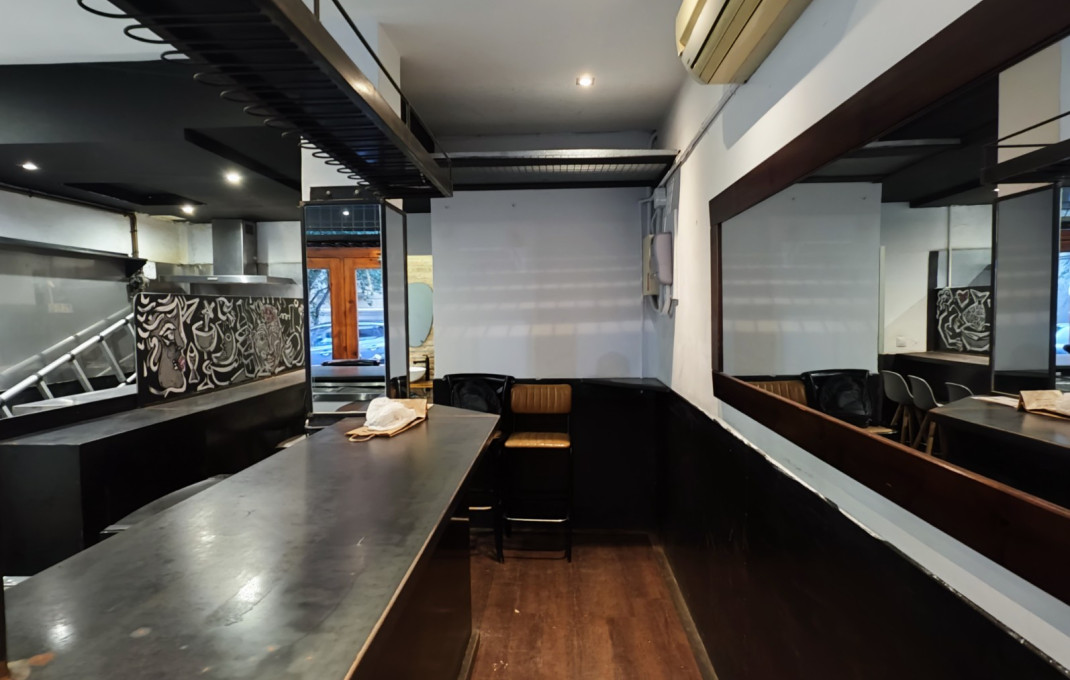 Transfer - Bar Restaurante -
Barcelona - Sarria-Sant Gervasi