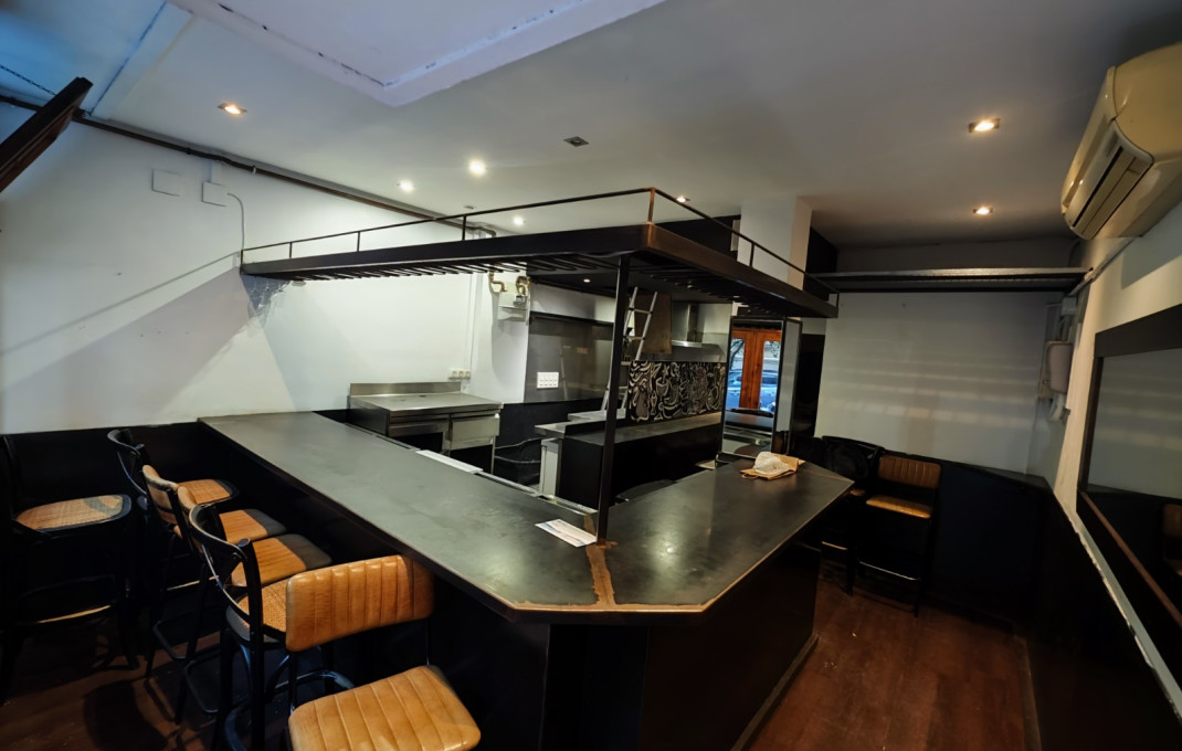 Transfer - Bar Restaurante -
Barcelona - Sarria-Sant Gervasi