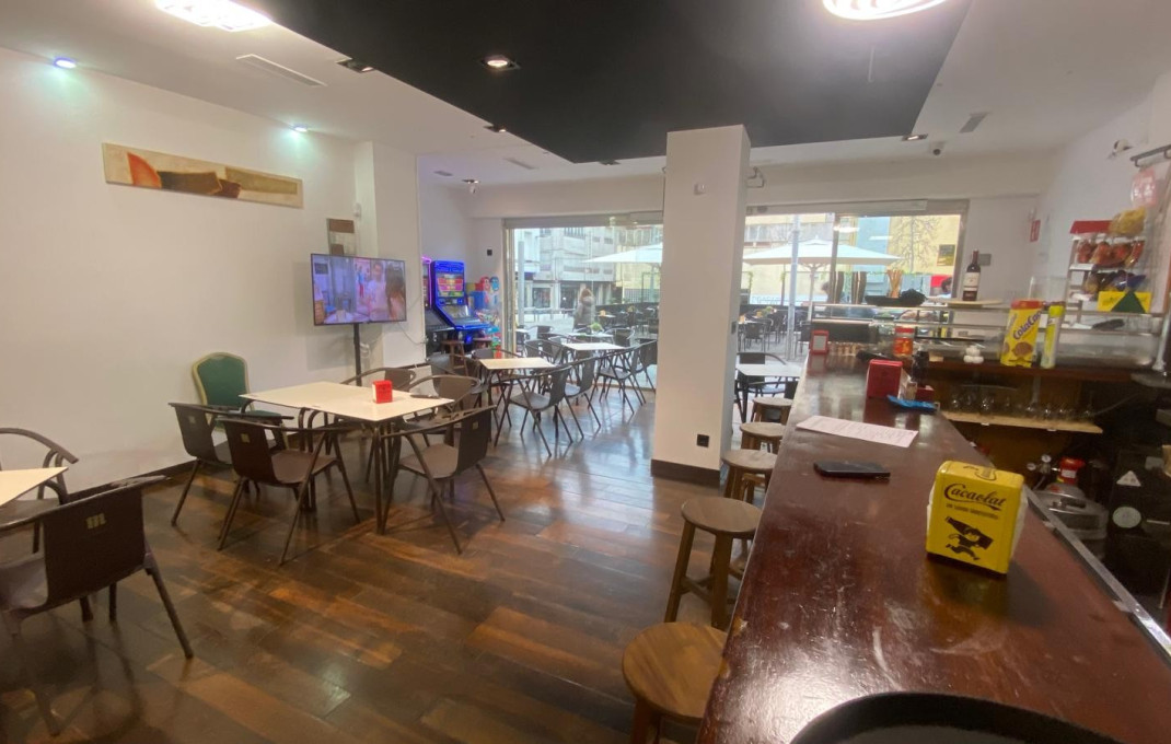 Traspaso - Bar-Cafeteria -
Lloret de Mar