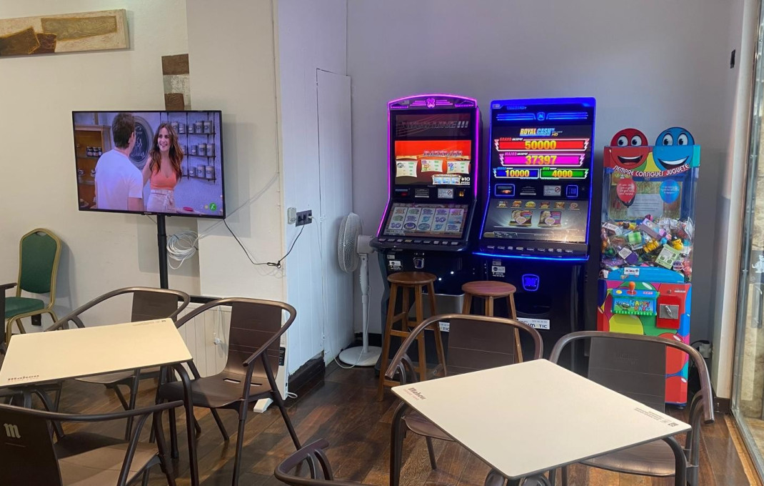 Traspaso - Bar-Cafeteria -
Lloret de Mar