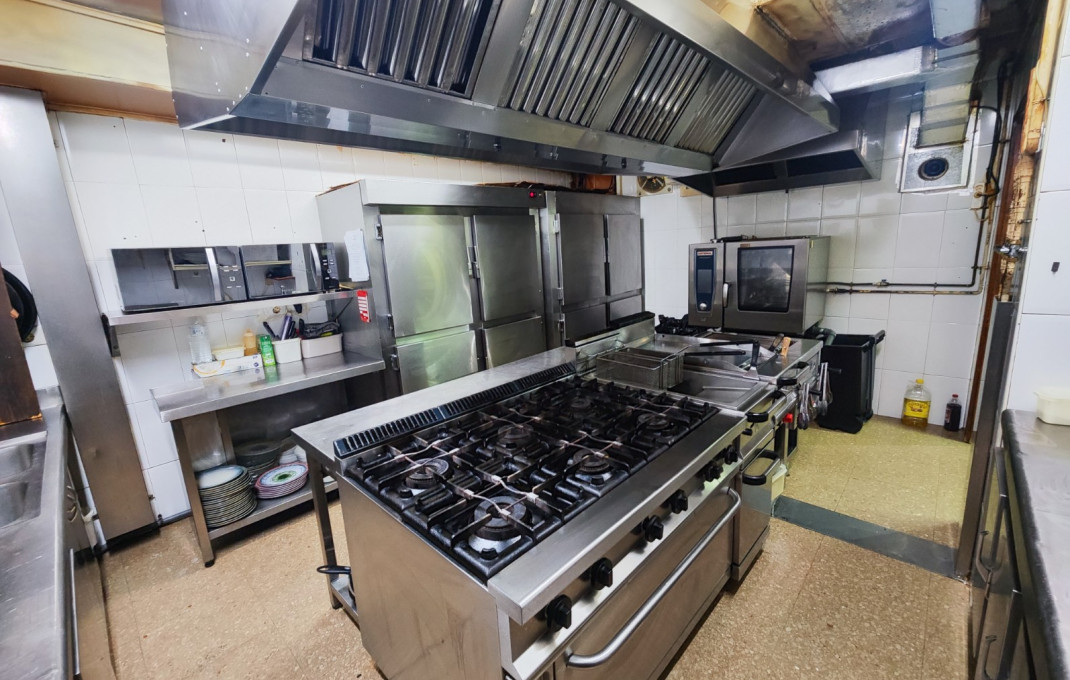 Traspaso - Bar Restaurante -
Badalona - Montigalà