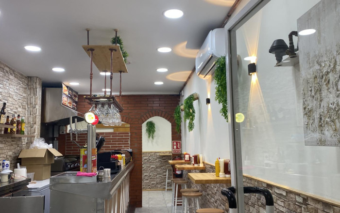 Traspaso - Licencia C2 -
Santa Coloma de Gramenet