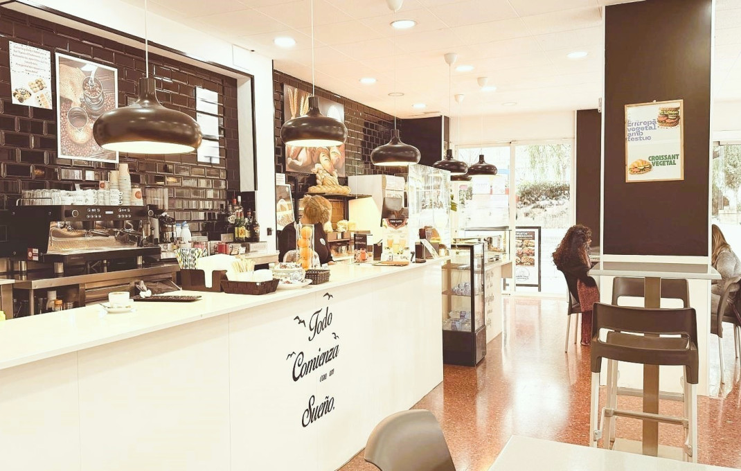 Traspaso - Obradores y/o Panaderias -
Barcelona - Sant Andreu