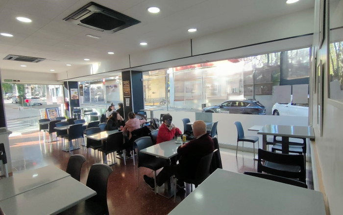 Traspaso - Obradores y/o Panaderias -
Barcelona - Sant Andreu