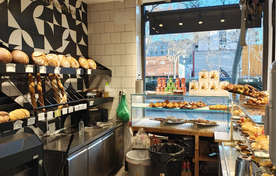 Traspaso - Cafeteria -
Barcelona - Eixample Derecho