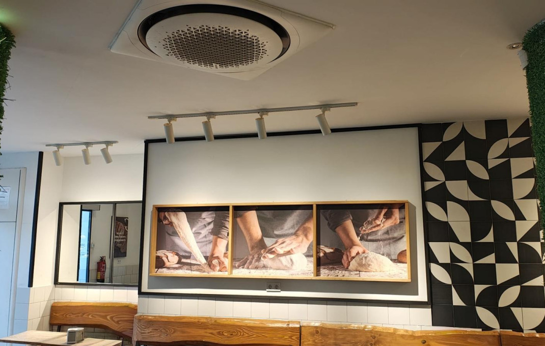 Traspaso - Cafeteria -
Barcelona - Eixample Derecho