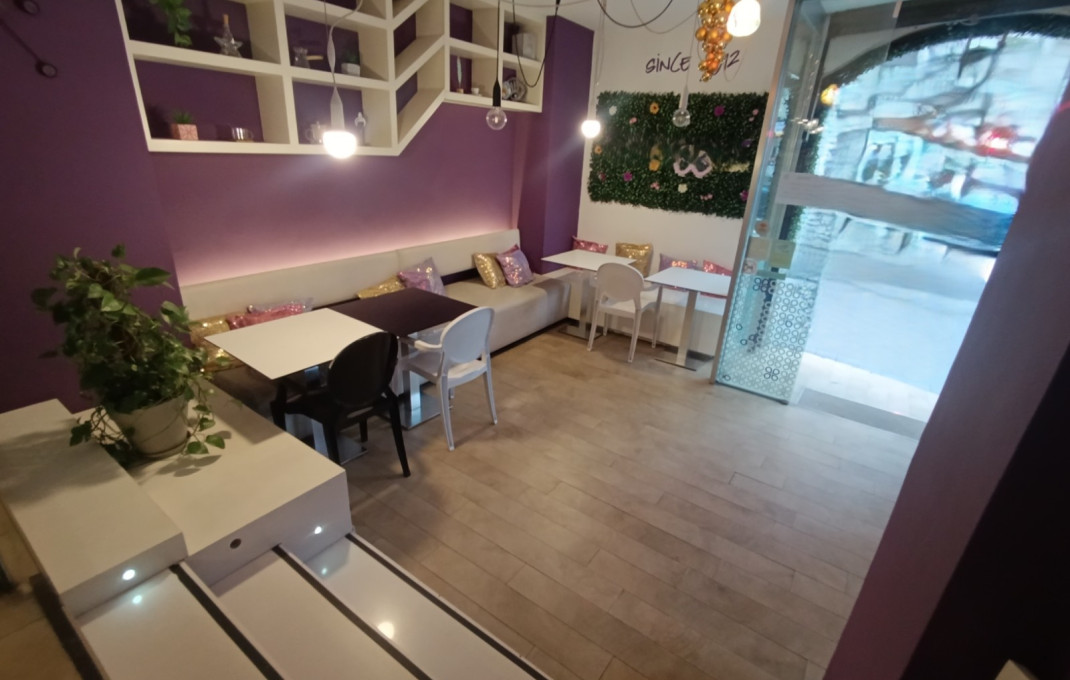 Traspaso - Licencia C2 -
Barcelona - Sagrada familia