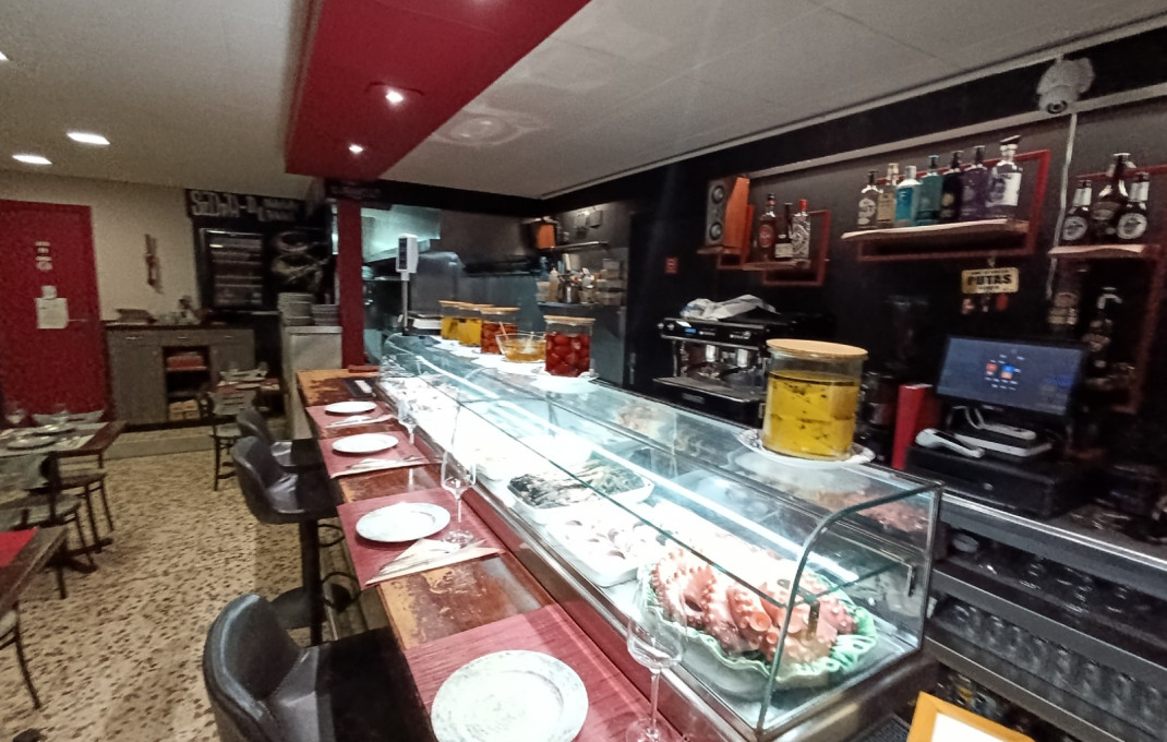 Traspaso - Bar Restaurante -
Barcelona - Sant Martí