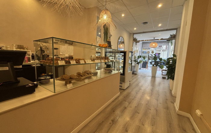 Traspaso - Obradores y/o Panaderias -
Barcelona - Nou Barris