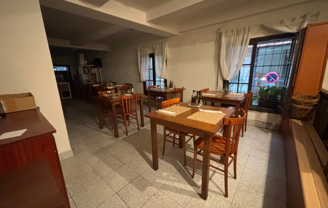 Traspaso - Bar Restaurante -
Barcelona - Eixample