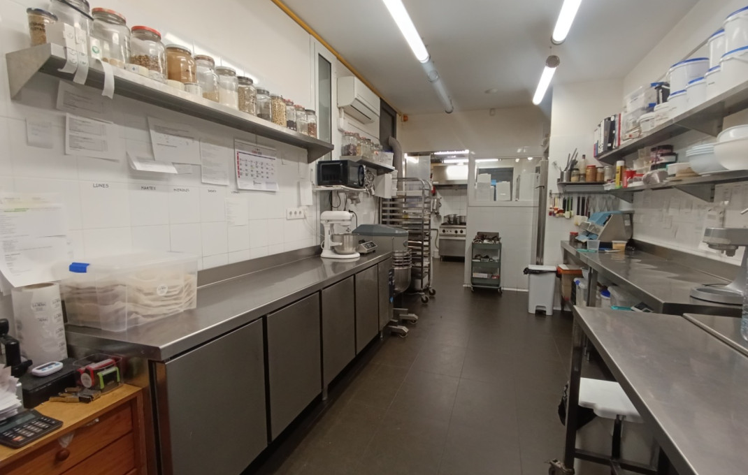 Traspaso - Take Away -
Barcelona - Gràcia