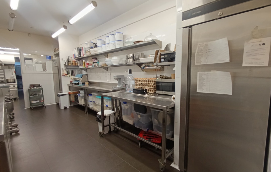 Traspaso - Take Away -
Barcelona - Gràcia