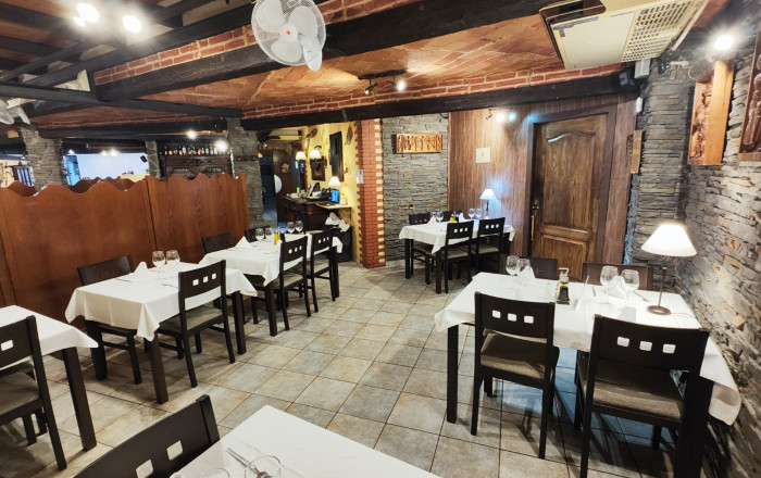 Traspaso - Bar Restaurante -
Barcelona - Santa Coloma De Gramanet