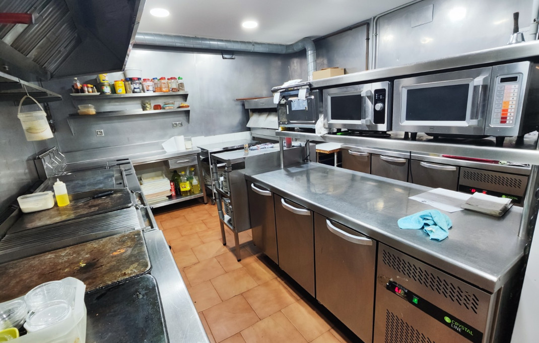 Traspaso - Bar Restaurante -
Barcelona - Santa Coloma De Gramanet