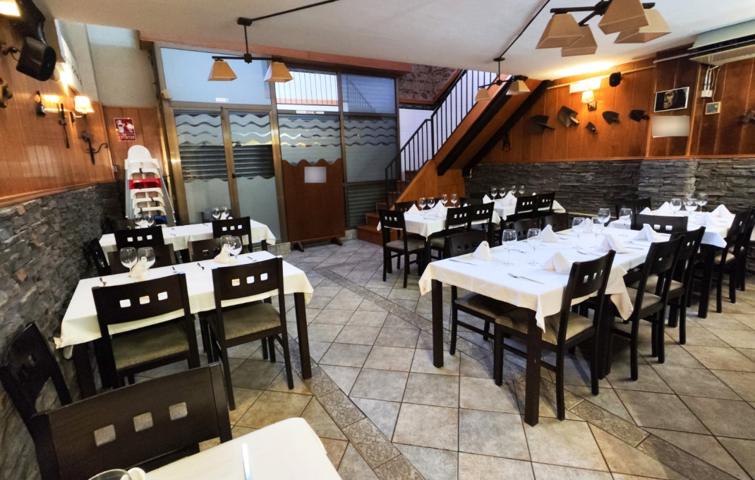 Traspaso - Bar Restaurante -
Barcelona - Santa Coloma De Gramanet