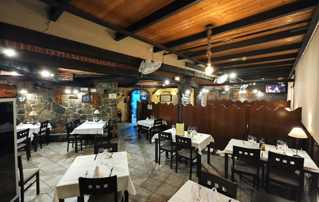 Traspaso - Bar Restaurante -
Barcelona - Santa Coloma De Gramanet