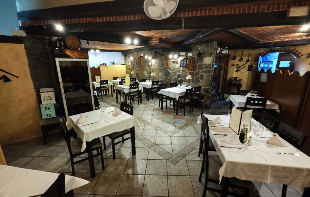 Traspaso - Bar Restaurante -
Barcelona - Santa Coloma De Gramanet