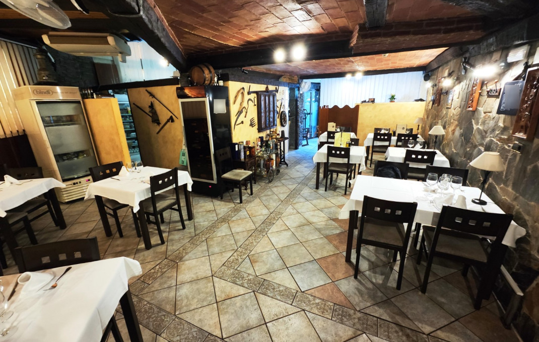 Traspaso - Bar Restaurante -
Barcelona - Santa Coloma De Gramanet