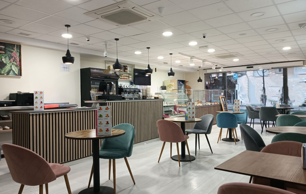 Traspaso - Cafeteria -
Barberá del Vallés