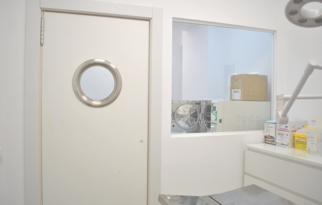 Traspaso - Clinica -
Barcelona - Les corts