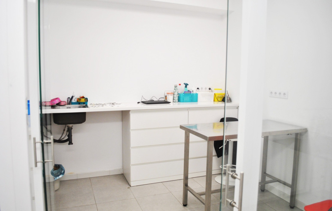 Traspaso - Clinica -
Barcelona - Les corts