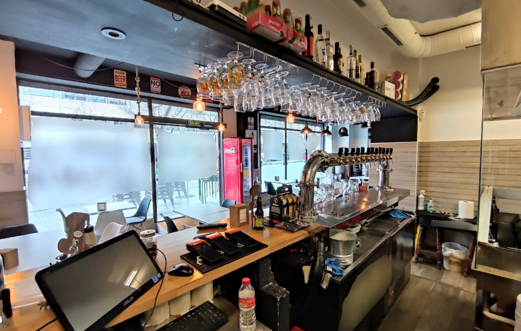 Traspaso - Bar Restaurante -
Barcelona - Poblenou