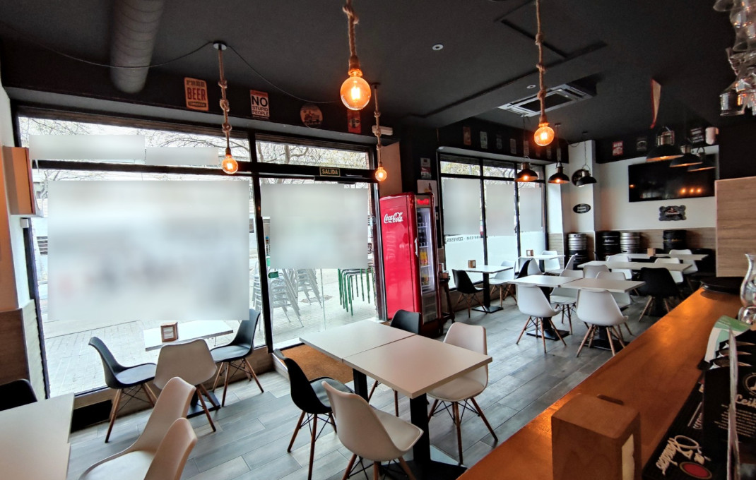 Traspaso - Bar Restaurante -
Barcelona - Poblenou