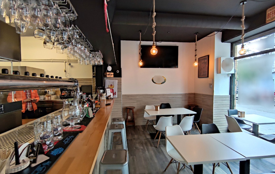 Traspaso - Bar Restaurante -
Barcelona - Poblenou