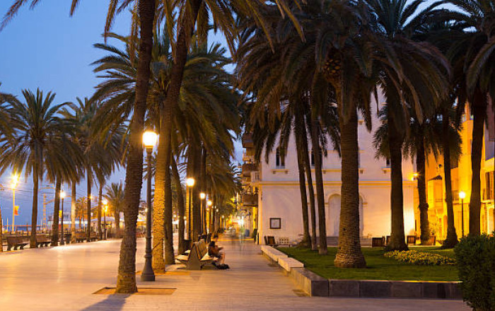 Venta - Bar Restaurante -
Badalona - Llefià