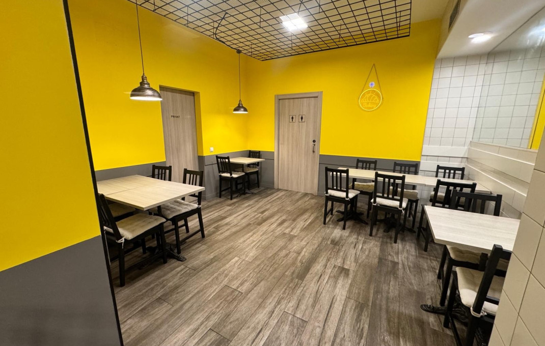 Traspaso - Licencia C2 -
Barcelona - Camp De L´arpa