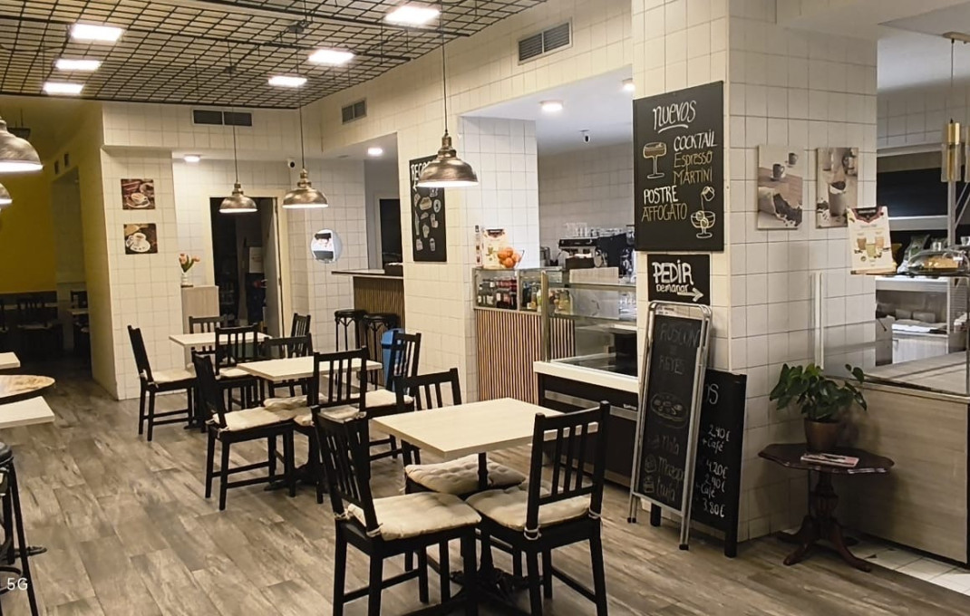 Traspaso - Licencia C2 -
Barcelona - Camp De L´arpa