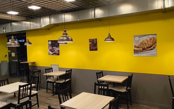 Traspaso - Licencia C2 -
Barcelona - Camp De L´arpa