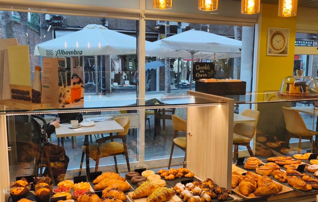 Traspaso - Licencia C2 -
Barcelona - Camp De L´arpa