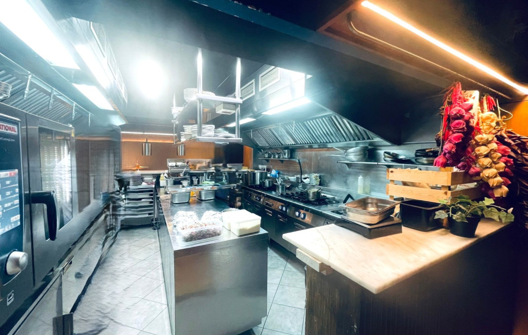 Traspaso - Bar Restaurante -
Barcelona - Eixample