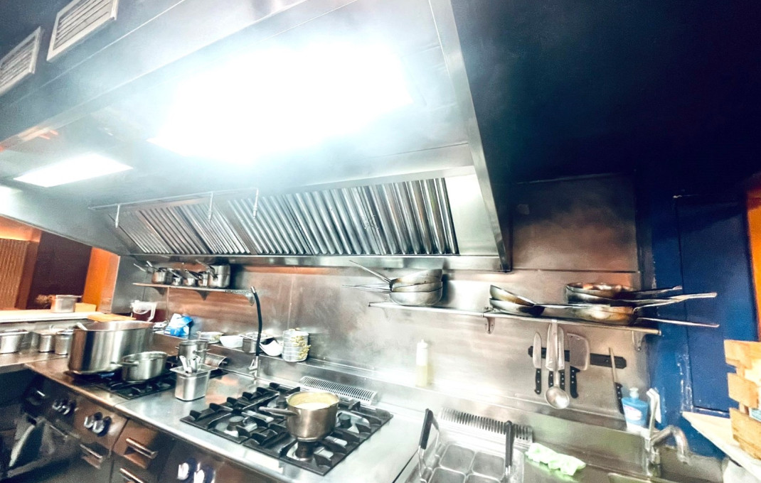 Traspaso - Bar Restaurante -
Barcelona - Eixample