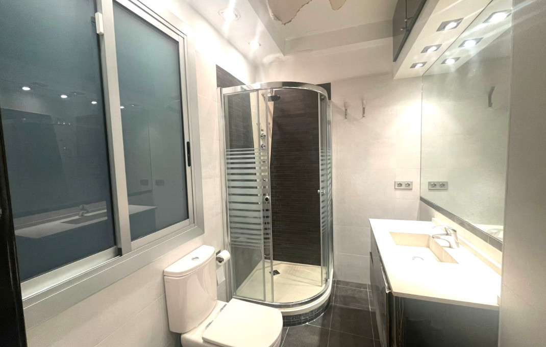 Venta - Local comercial -
Barcelona - Sarria-Sant Gervasi