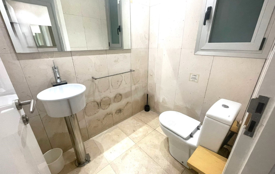 Venta - Local comercial -
Barcelona - Sarria-Sant Gervasi