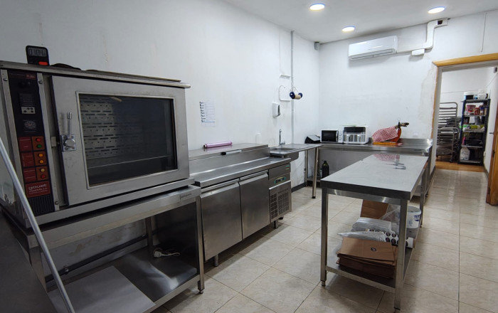 Traspaso - Obradores y/o Panaderias -
Barcelona - Gràcia