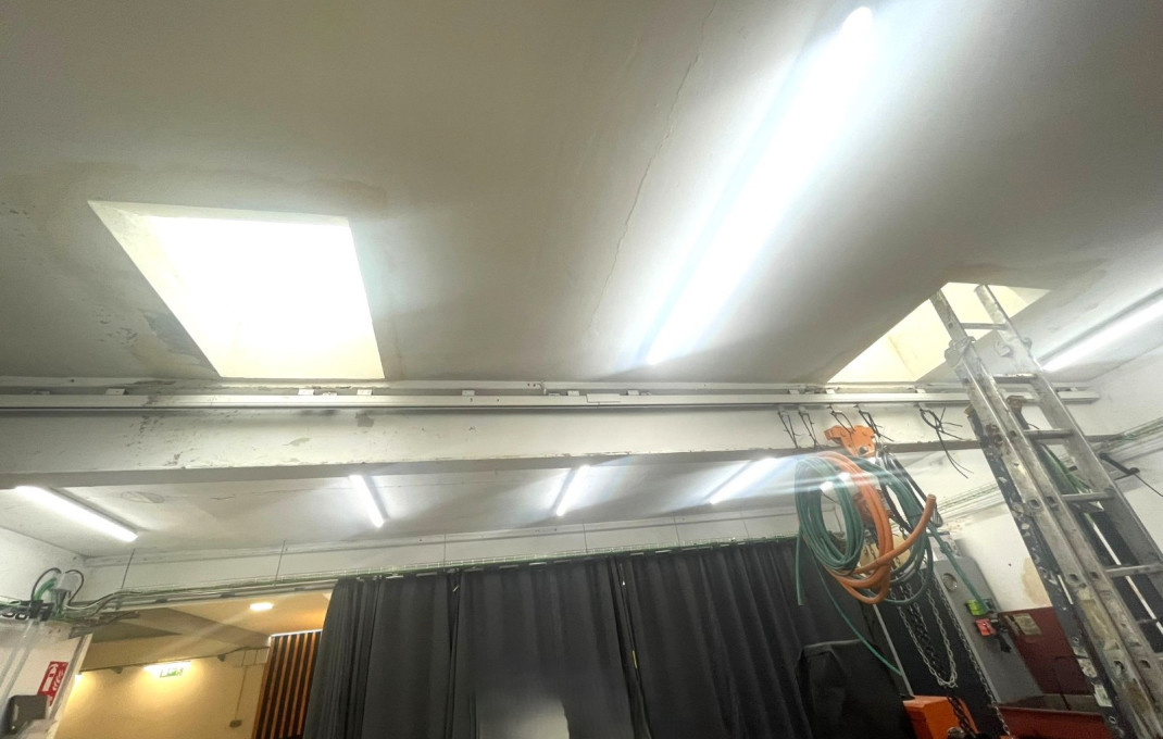 Venta - Local comercial -
Barcelona - Guinardo