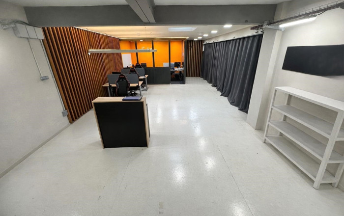 Venta - Local comercial -
Barcelona - Guinardo